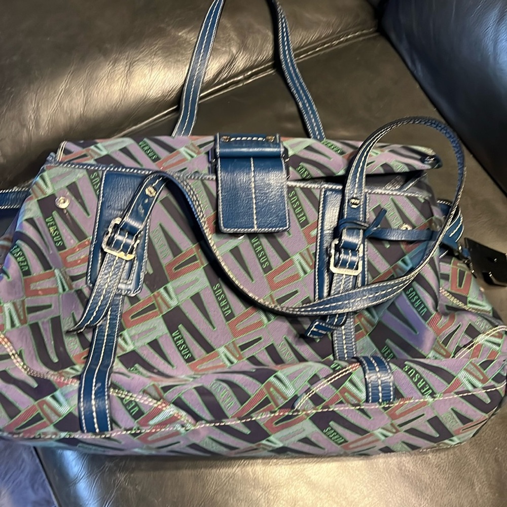 Large Versus Versace purse EUC Nonsmoking home Not authenticated No returns